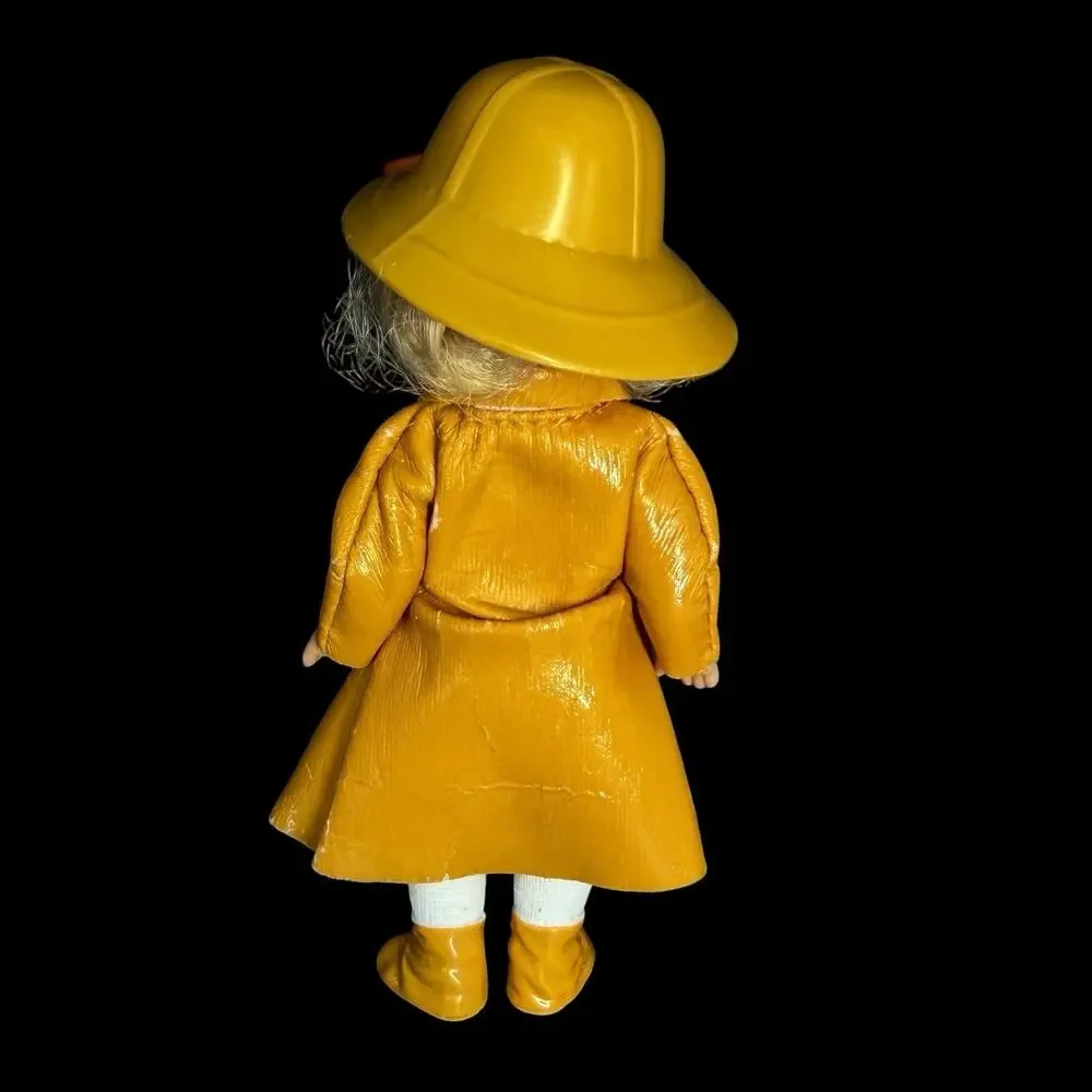 Vtg Madame Alexander It’s Raining Doll 5 in Blonde Blue Sleep Eyes Yellow Duck